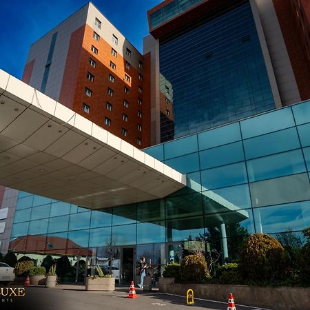 Yamaluxe Apartments - Silent & Warm With Many Facilities 부쿠레슈티 외부 사진